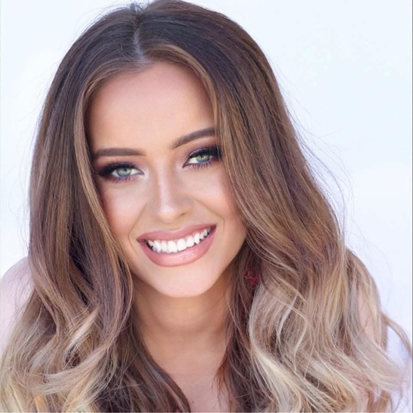 Meet your Posher, Kirsten - Picture 2 of 2